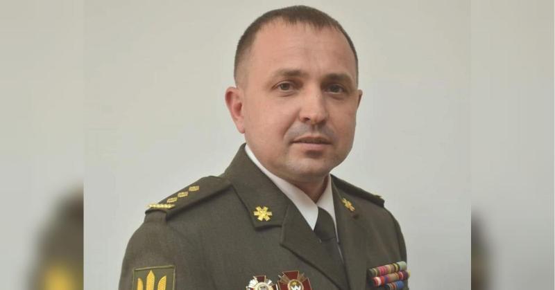 Сьогодні з російського полону повертається військовий медик, Герой України Віктор Івчук.