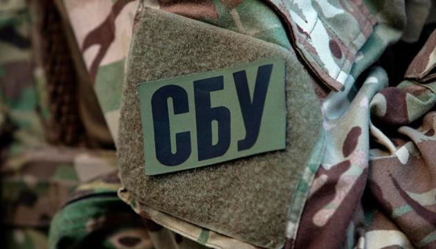 У Харківській області співробітники СБУ захопили двох осіб, які займалися коригуванням вогню та передавали інформацію про позиції Збройних сил України ворогу.