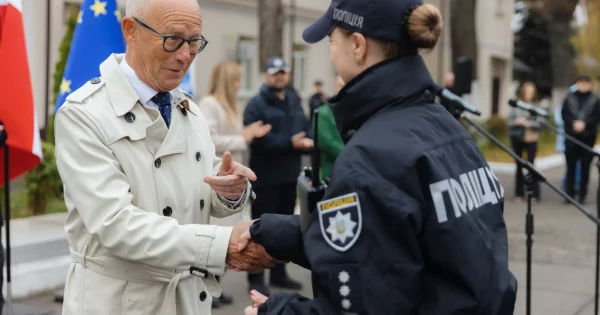 Міжнародні партнери передали новий автомобіль Миколаївській поліції.